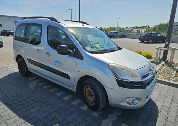 Citroen Berlingo cena 17300 przebieg: 306800, rok produkcji 2012 z Kielce małe 79